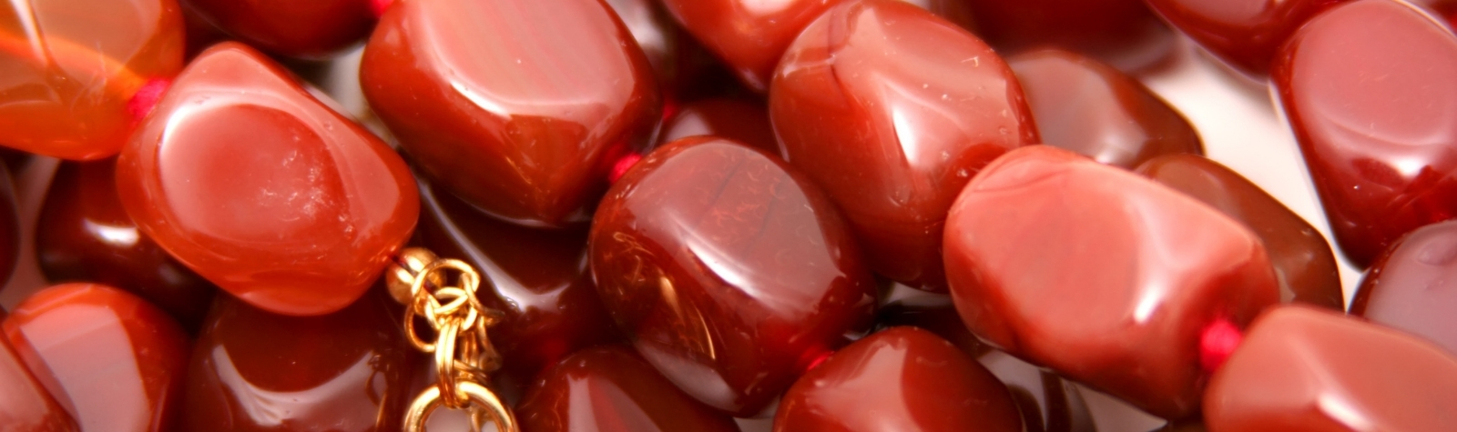 CARNELIAN: THE PASSION COLOUR